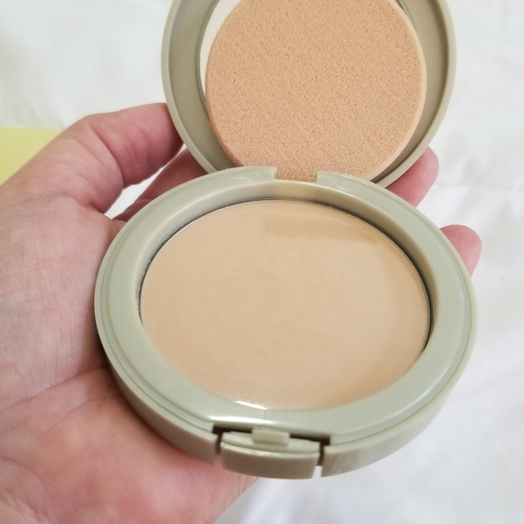 origins silk screen refining powder foundation